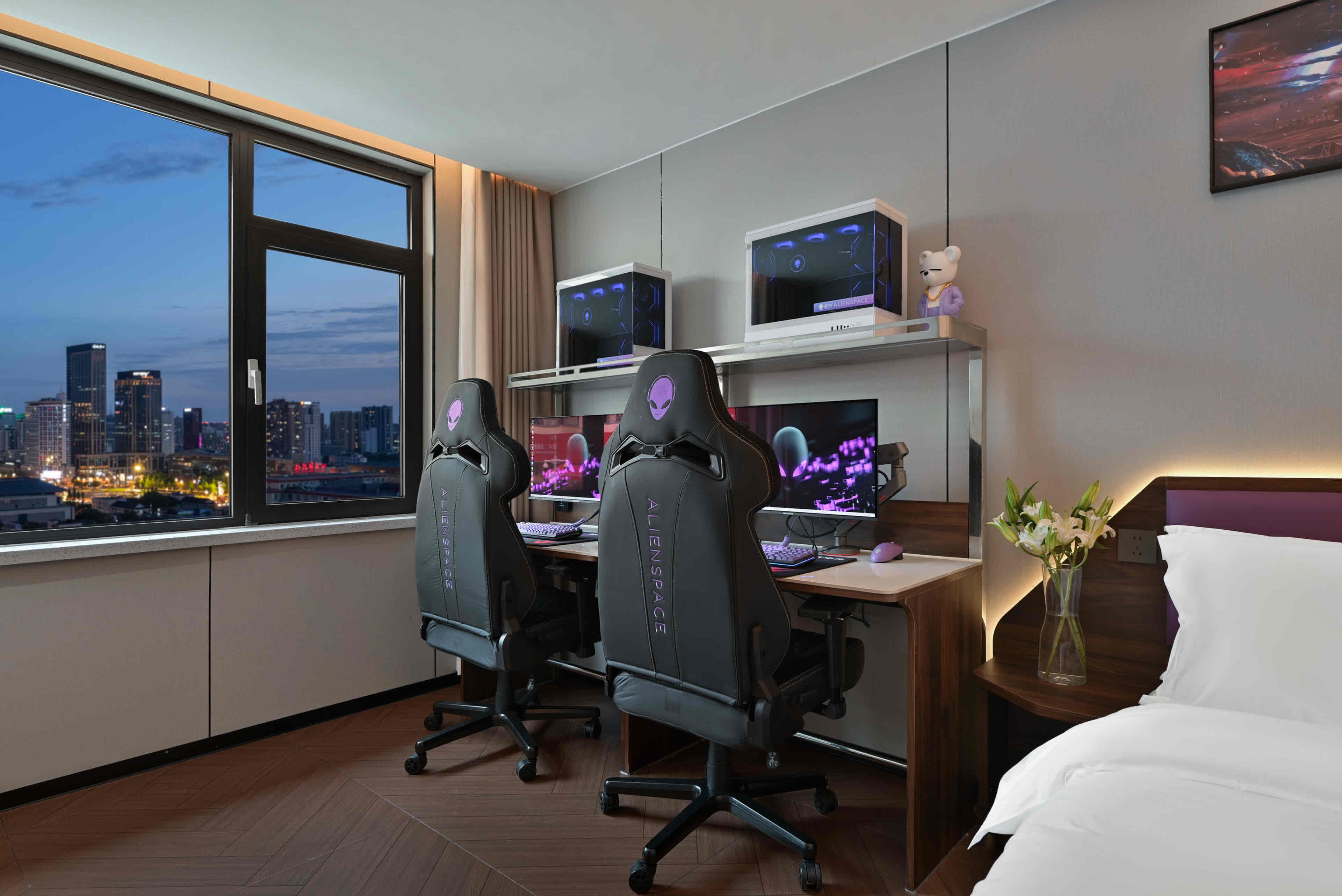 ALIENSPACE青岛台东啤酒街店